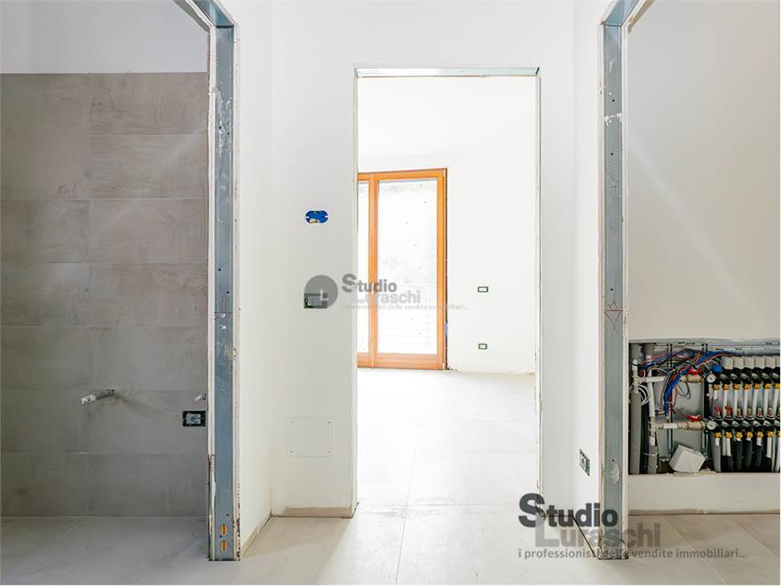 Photo 34
